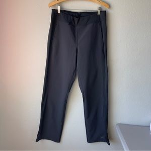 REI Black Hiking Athletic Straight Leg Pants Womens M Back ZipPocket Belt Loops
